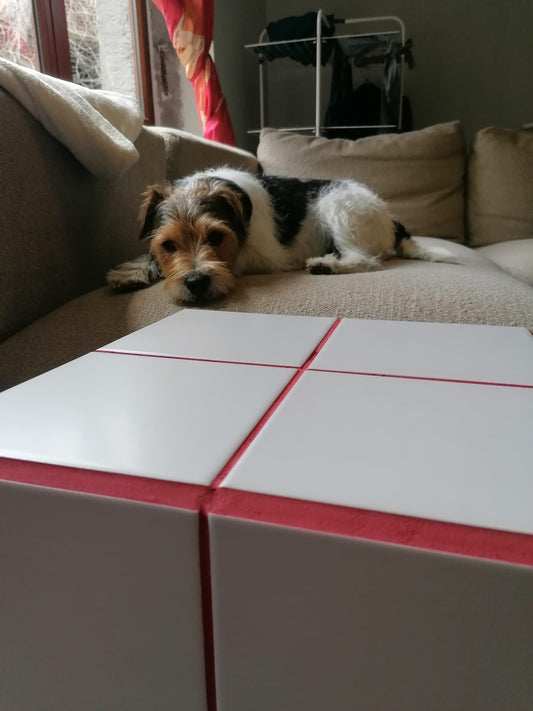Box Greige/rouge